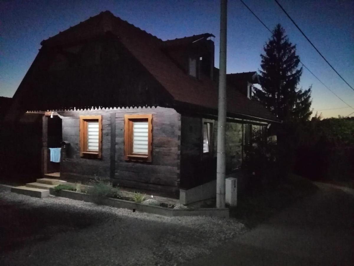 شقة Kuca Za Odmor Braco Donji Zvecaj المظهر الخارجي الصورة