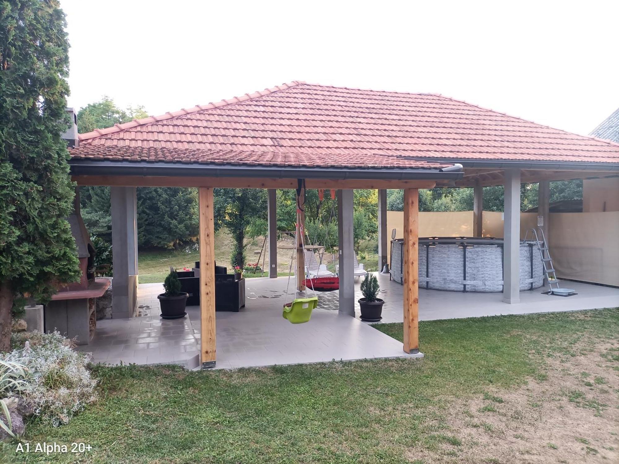 شقة Kuca Za Odmor Braco Donji Zvecaj المظهر الخارجي الصورة